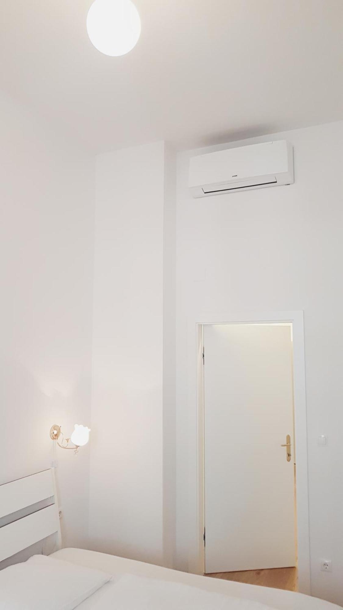 Sobieski District-1 Ring Apartments Відень Номер фото